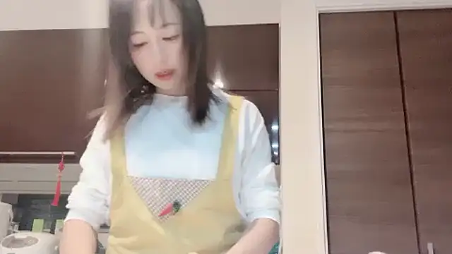 RIjiejie2 online show from October 9, 2025, 2:26 pm