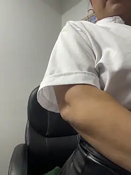 ROUSE SINCLAIR online show from November 24, 2025, 8:41 pm