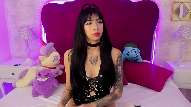 LaylaaDoll online show from September 28, 2025, 1:27 pm