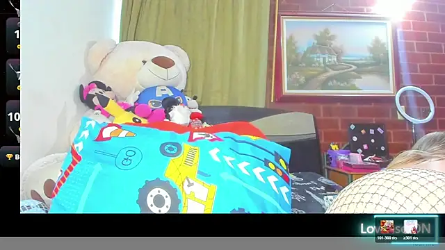 LatinaMature  online show from April 12, 2026, 11:04 am