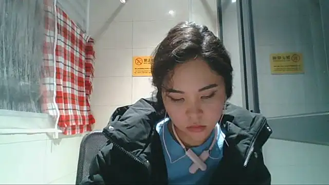 JennyCarpenter online show from December 15, 2025, 10:30 am