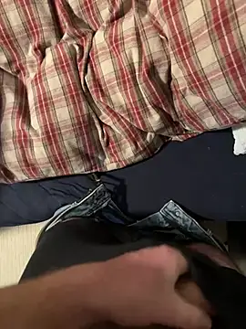 maxh08625 online show from March 28, 2026, 4:50 pm