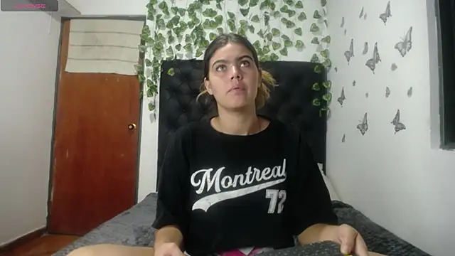 Snapshot of isabel_09 chatting on October 4, 2025, 3:04 am isabel 09 online show from October 4, 2025, 3:04 am