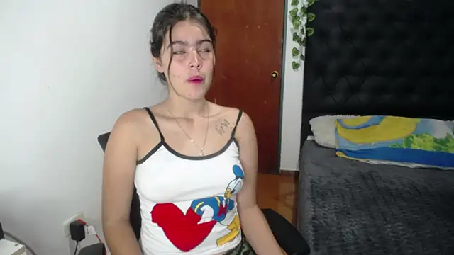 Snapshot of isabel_09 chatting on October 21, 2025, 3:07 am isabel 09 online show from October 21, 2025, 3:07 am