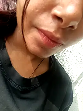 Aaisha-16 online show from March 4, 2026, 3:23 am