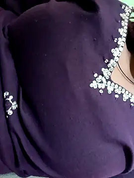 Aaisha-16 online show from April 5, 2026, 4:20 am