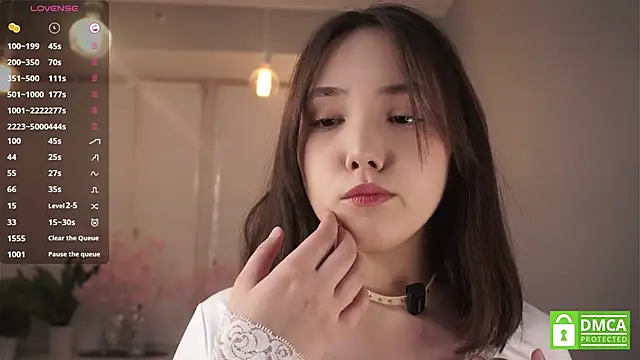 RenaeConnerley online show from December 3, 2025, 4:20 am