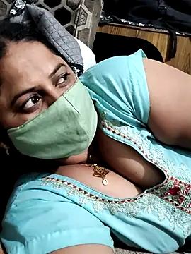 Mmm143 online show from October 14, 2025, 5:14 pm