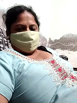 Mmm143 online show from April 14, 2026, 10:38 pm