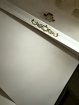 Piccolamonella29 online show from December 13, 2025, 9:09 pm