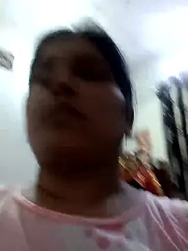 aliya-jaan71 online show from October 2, 2025, 4:47 pm