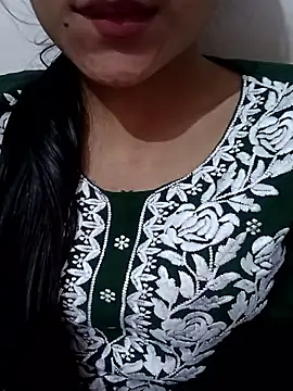 Snapshot of Miss_linaa chatting on November 12, 2025, 10:26 am Miss linaa online show from November 12, 2025, 10:26 am