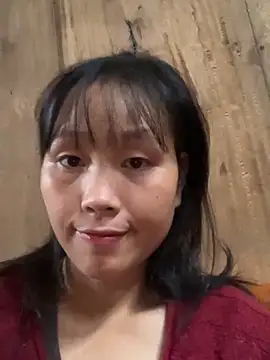 huong-18 online show from November 2, 2025, 4:37 am