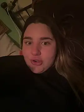 marouska official online show from March 28, 2026, 7:35 pm