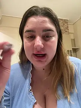 marouska official online show from April 16, 2026, 2:12 am