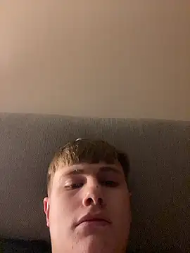 Sammyboy2211 online show from January 12, 2026, 1:11 am