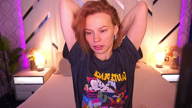 ShyySiren online show from June 12, 2026, 6:56 am