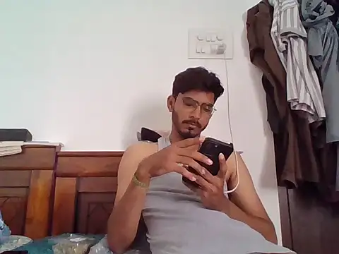 vikranthLong online show from October 17, 2025, 5:32 am