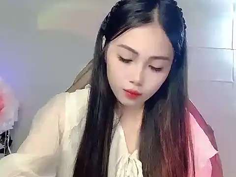 Lyly4757 online show from December 19, 2025, 1:51 pm