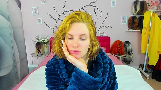 SabrinaRayX online show from February 9, 2026, 10:08 am