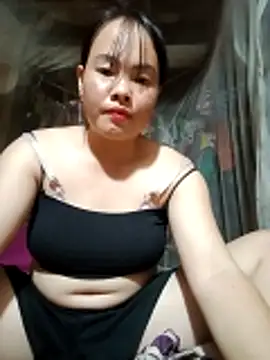 emilyzz online show from October 18, 2025, 1:01 pm