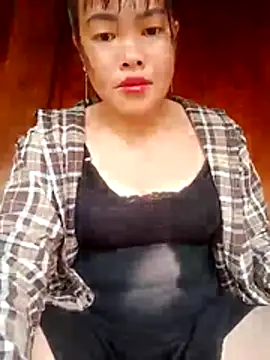 emilyzz online show from October 27, 2025, 12:58 am