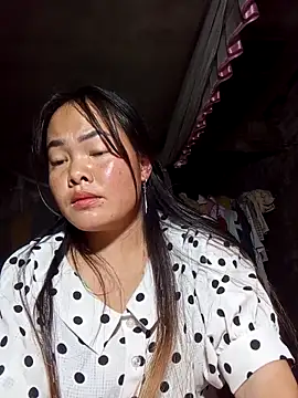 emilyzz online show from January 7, 2026, 1:46 pm