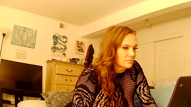 Ariasweetaspie online show from November 16, 2025, 5:13 am