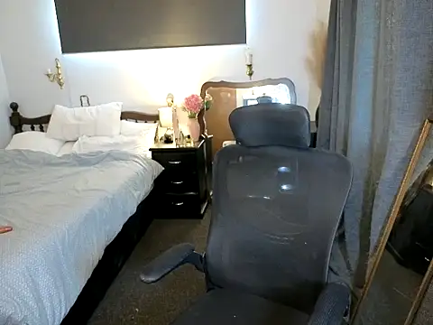 ZoeyJohnson online show from March 5, 2026, 3:57 am