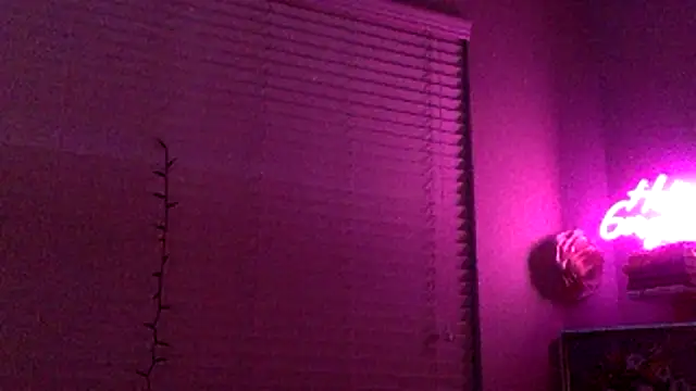 Snapshot of Texxaspearl chatting on January 6, 2026, 10:08 am Texxaspearl online show from January 6, 2026, 10:08 am