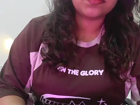  Ameera  online show from November 6, 2025, 3:02 pm