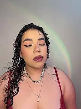 krisstenSantos online show from March 24, 2026, 1:49 pm