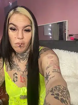 DIRTY PAISLEY X online show from December 3, 2025, 2:15 pm