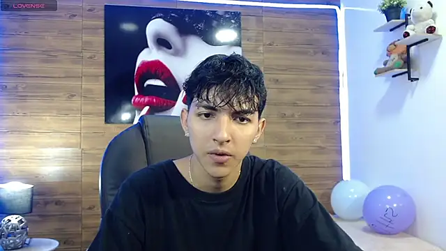 Snapshot of JasperFlam3 chatting on October 9, 2025, 3:21 pm JasperFlam3 online show from October 9, 2025, 3:21 pm