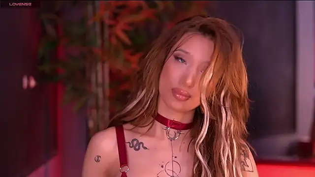 SiennaJayden online show from December 5, 2025, 6:48 pm