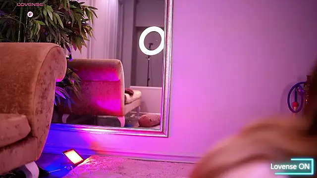 SiennaJayden online show from January 15, 2026, 6:33 pm