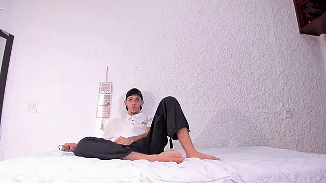 j martony online show from November 15, 2025, 12:13 pm