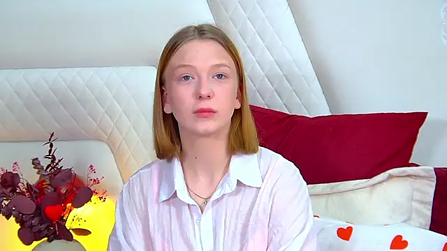 BeatriceBinoche online show from March 24, 2026, 6:29 am