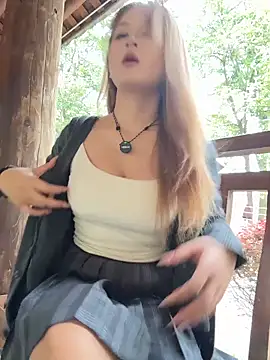 yuki june online show from April 2, 2026, 8:45 am