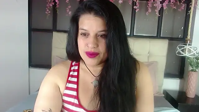 Andrea secret  online show from January 8, 2026, 2:52 pm