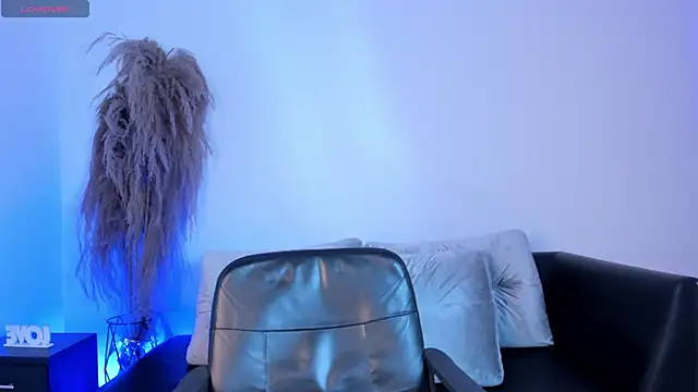 Megancoxx online show from November 15, 2025, 10:56 am