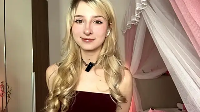 FridaAaberg online show from January 10, 2026, 8:05 am