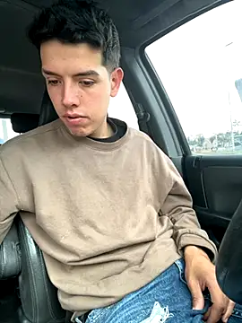 mattebret11 online show from September 23, 2025, 5:38 pm