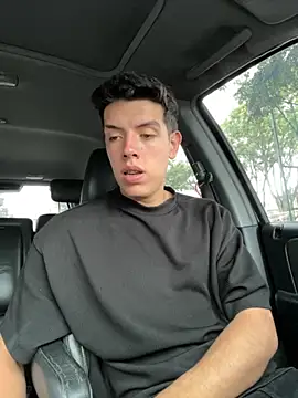 mattebret11 online show from September 28, 2025, 5:18 pm