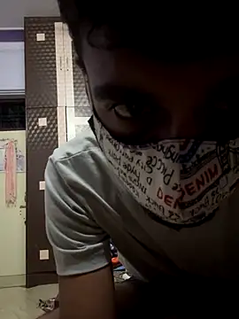 Siddharth8970 online show from September 19, 2025, 5:24 pm