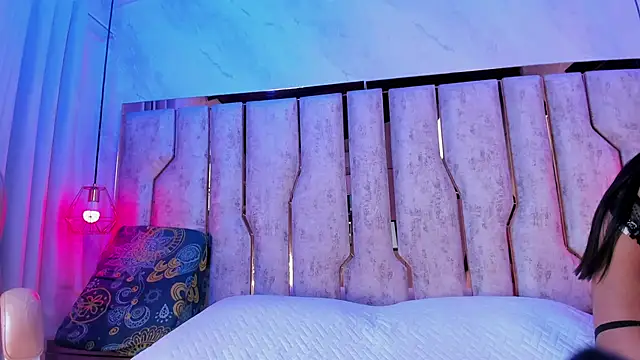 paulina cano online show from September 15, 2025, 9:04 pm