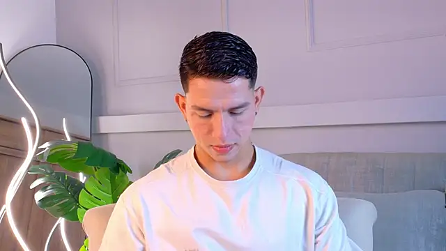 ZaneDawson online show from April 17, 2026, 7:39 pm