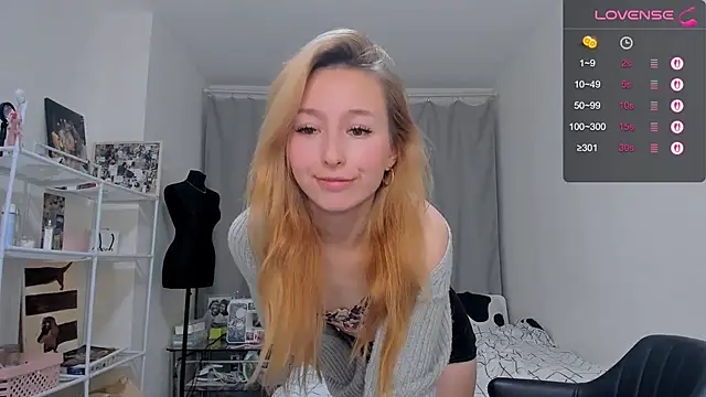 SandyCramerrr online show from December 16, 2025, 12:04 am