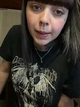 ravenadark online show from September 24, 2025, 11:30 pm