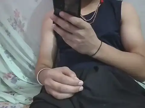 hornyboy4321q online show from November 19, 2025, 5:07 am